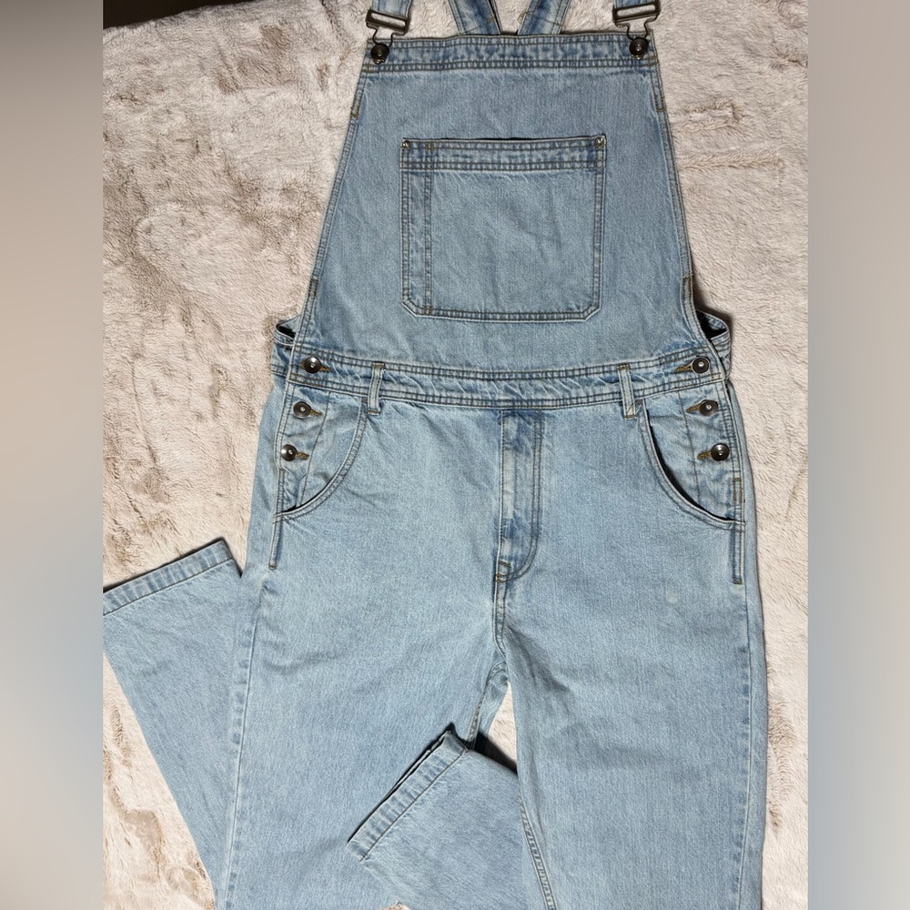 BDG Urban Outfitters Light Wash Denim Overalls 34